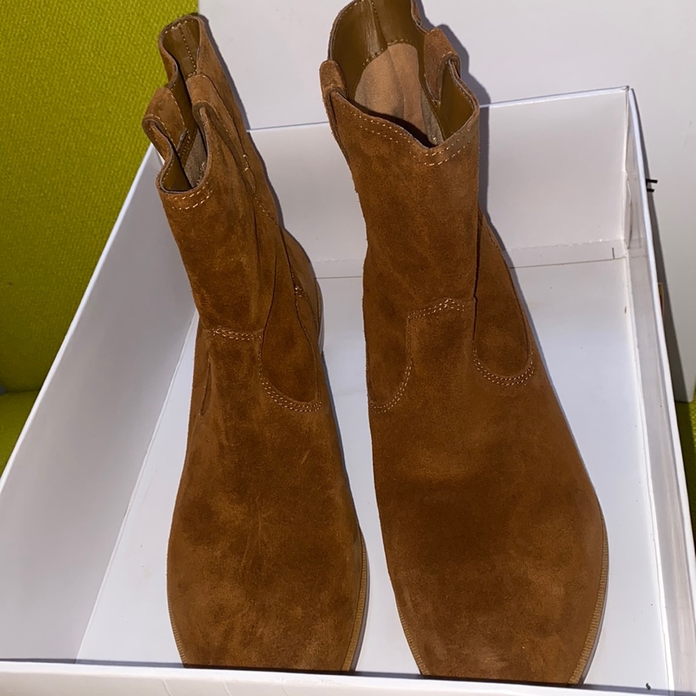 Rebecca Minkoff booties with short heel** never worn size 10 US